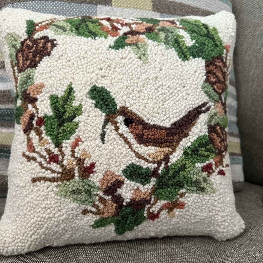 Pillow‎ Needlecraft Wool SUSAN WINGET Christmas Cardinal Peking 14x14 NWT
